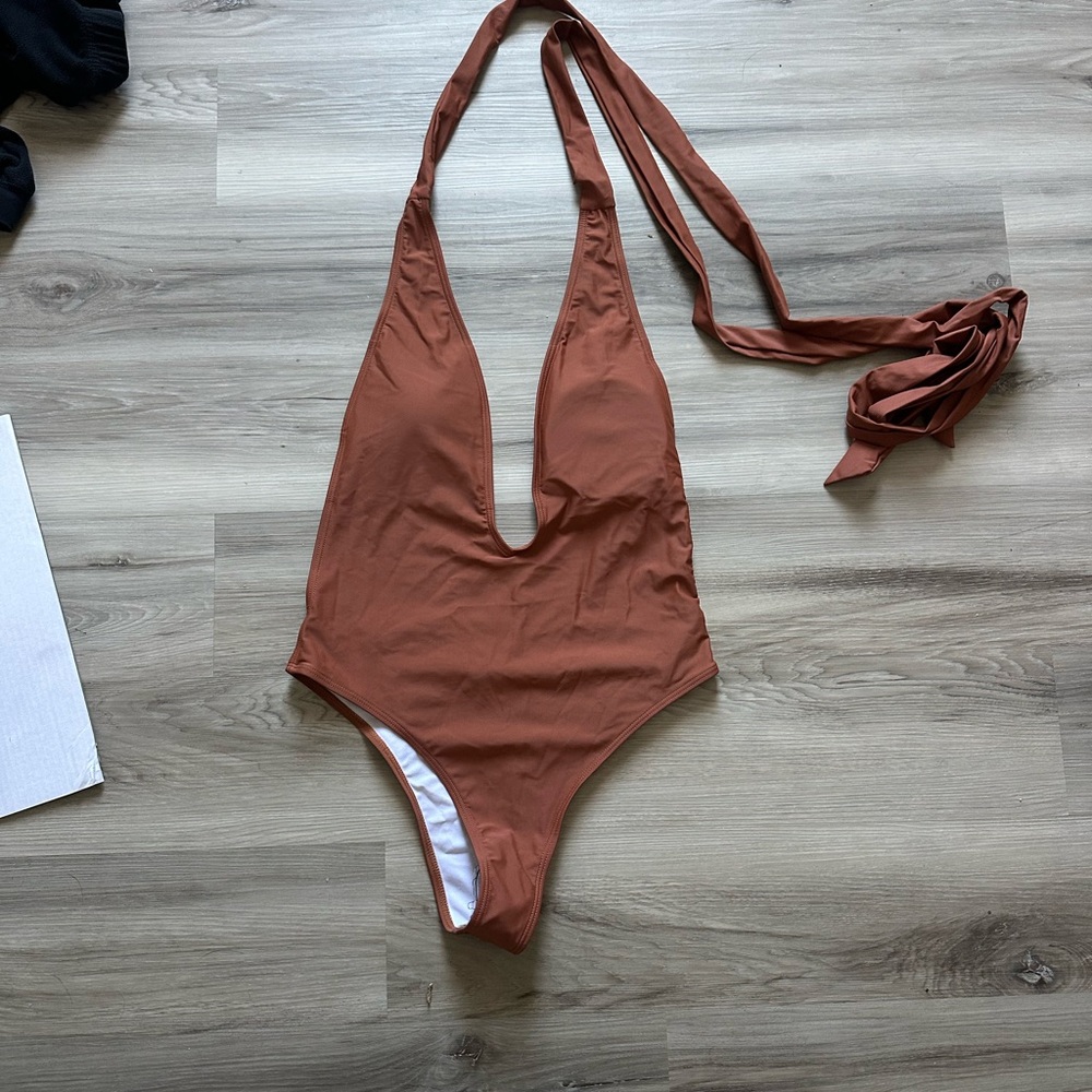 Women's One Piece Swimsuit Sexy Deep V Neck Bathing Suit Medium
